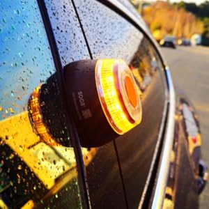 SOOS V16 con imán de fijación estable bajo lluvia